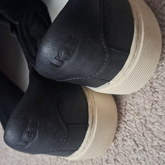 UGG Jass Slip On Sneaks - Picture 5 of 12